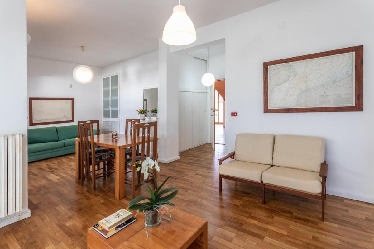 A Due Passi Dal Mare- Salento Reservation