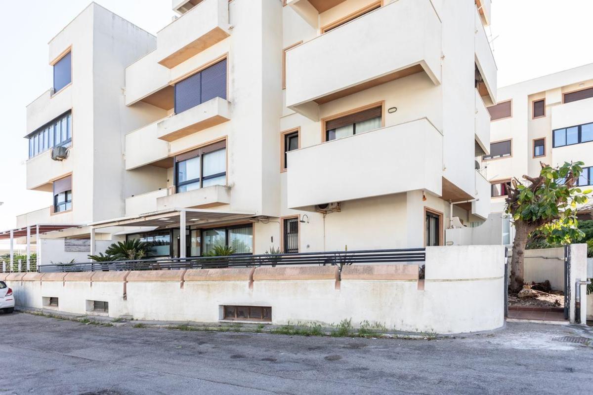 A Due Passi Dal Mare- Salento Reservation
